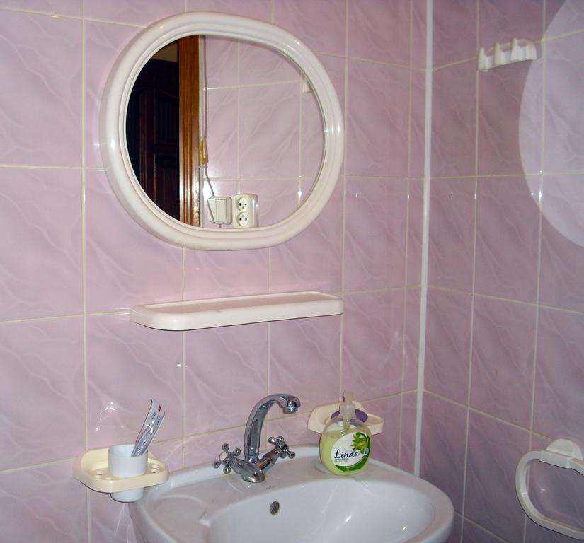 Apartment On Krakovskaya 9 Львов Экстерьер фото